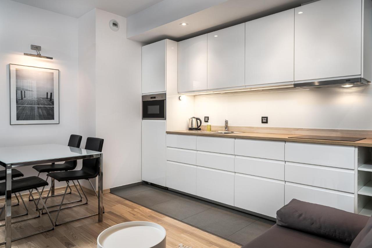 Rentplanet - Apartamenty Atal Tower Wrocław Exteriör bild