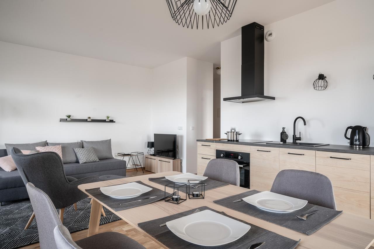 Rentplanet - Apartamenty Atal Tower Wrocław Exteriör bild