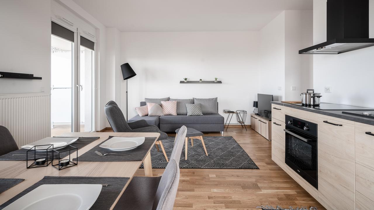 Rentplanet - Apartamenty Atal Tower Wrocław Exteriör bild