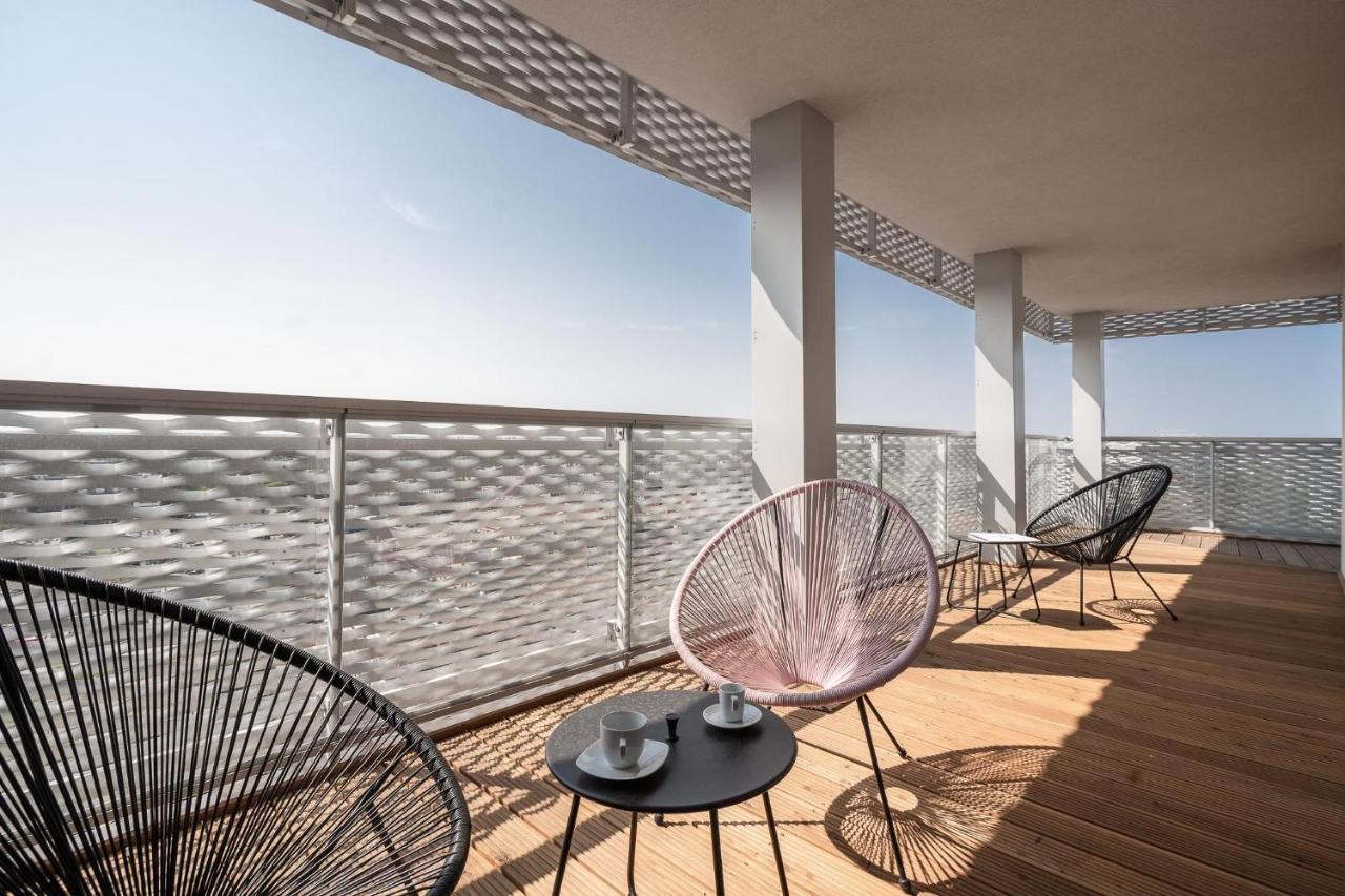 Rentplanet - Apartamenty Atal Tower Wrocław Exteriör bild
