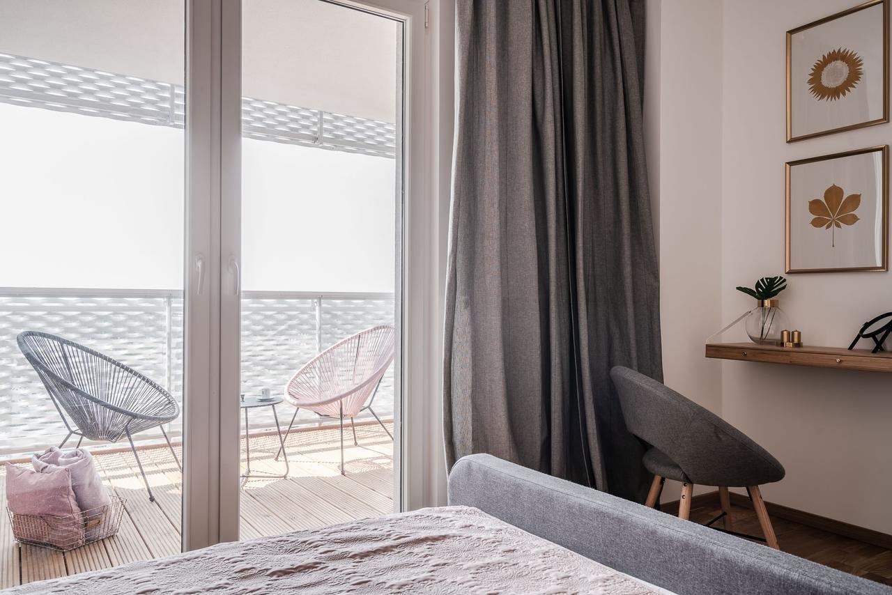 Rentplanet - Apartamenty Atal Tower Wrocław Exteriör bild