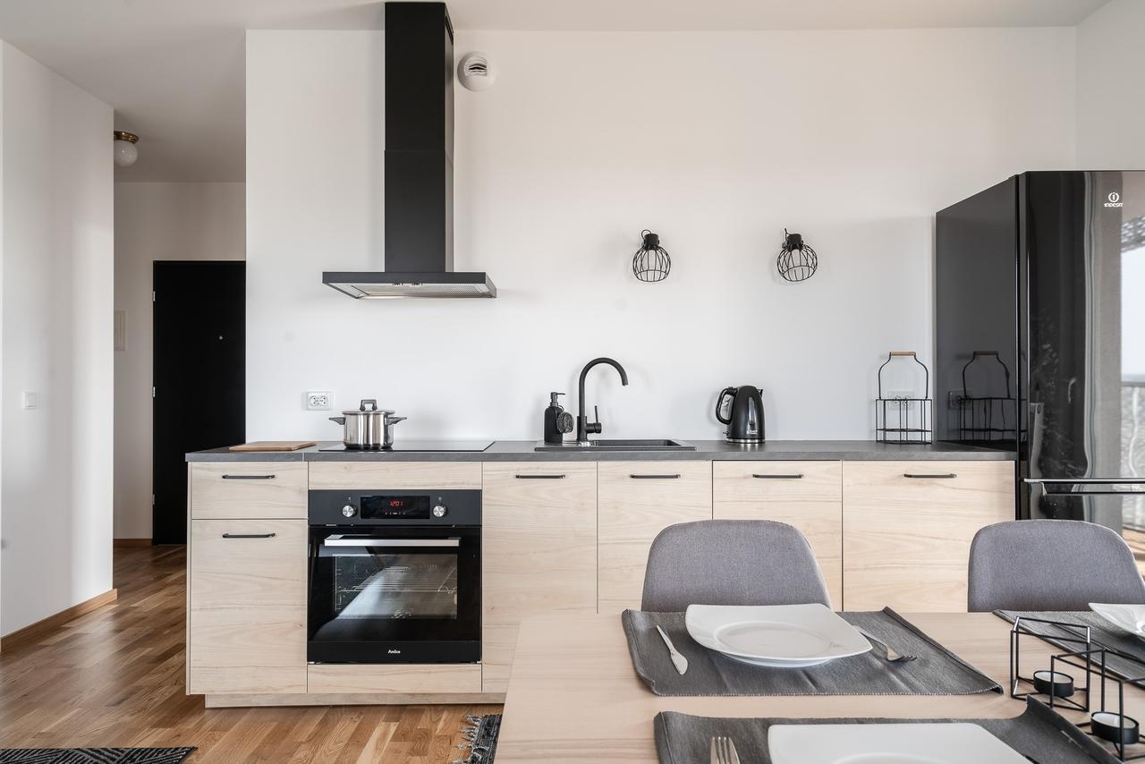 Rentplanet - Apartamenty Atal Tower Wrocław Exteriör bild