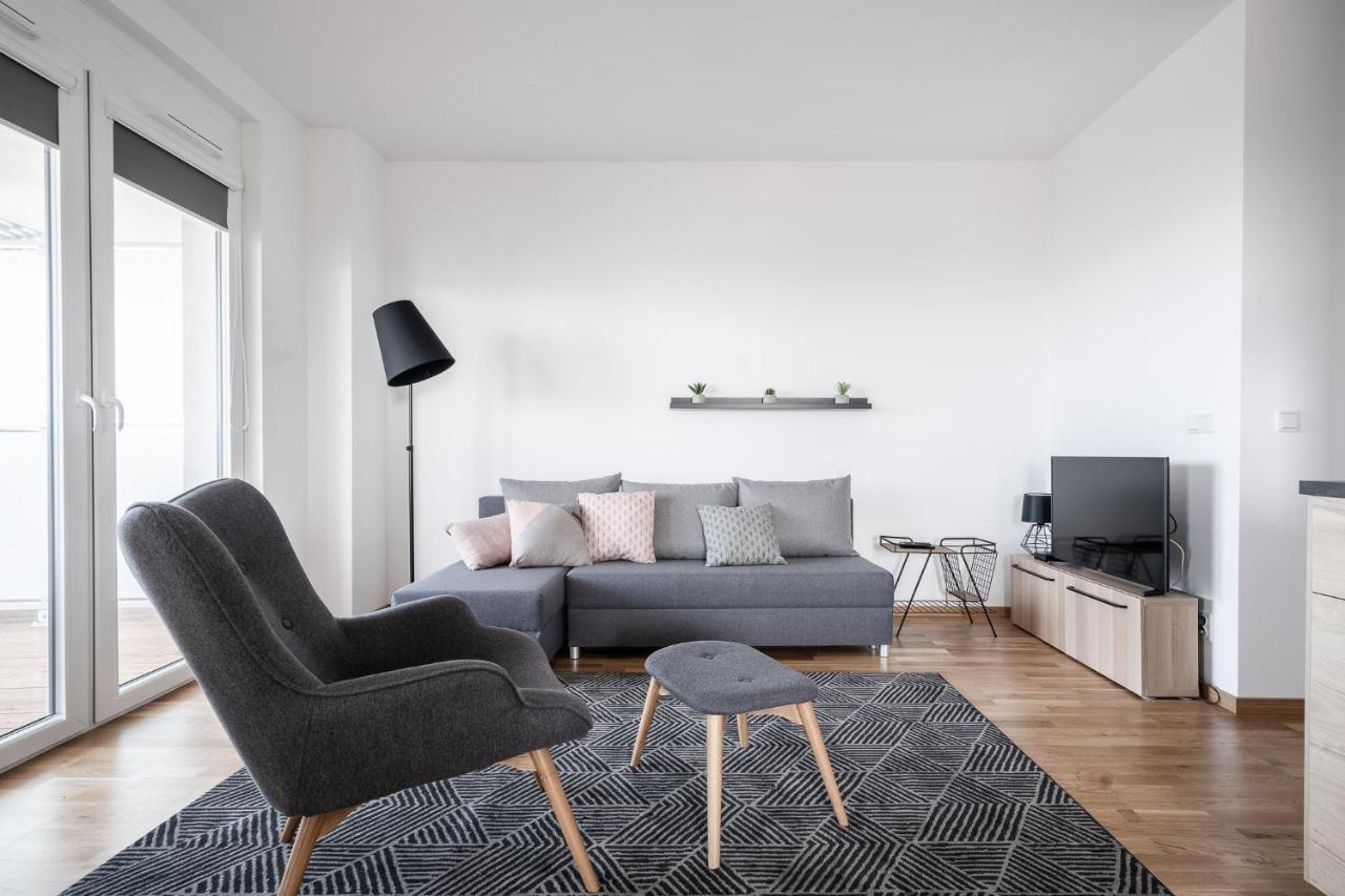 Rentplanet - Apartamenty Atal Tower Wrocław Exteriör bild